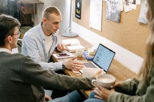 la ventaja de internet para crear negocios creativos con poca inversión